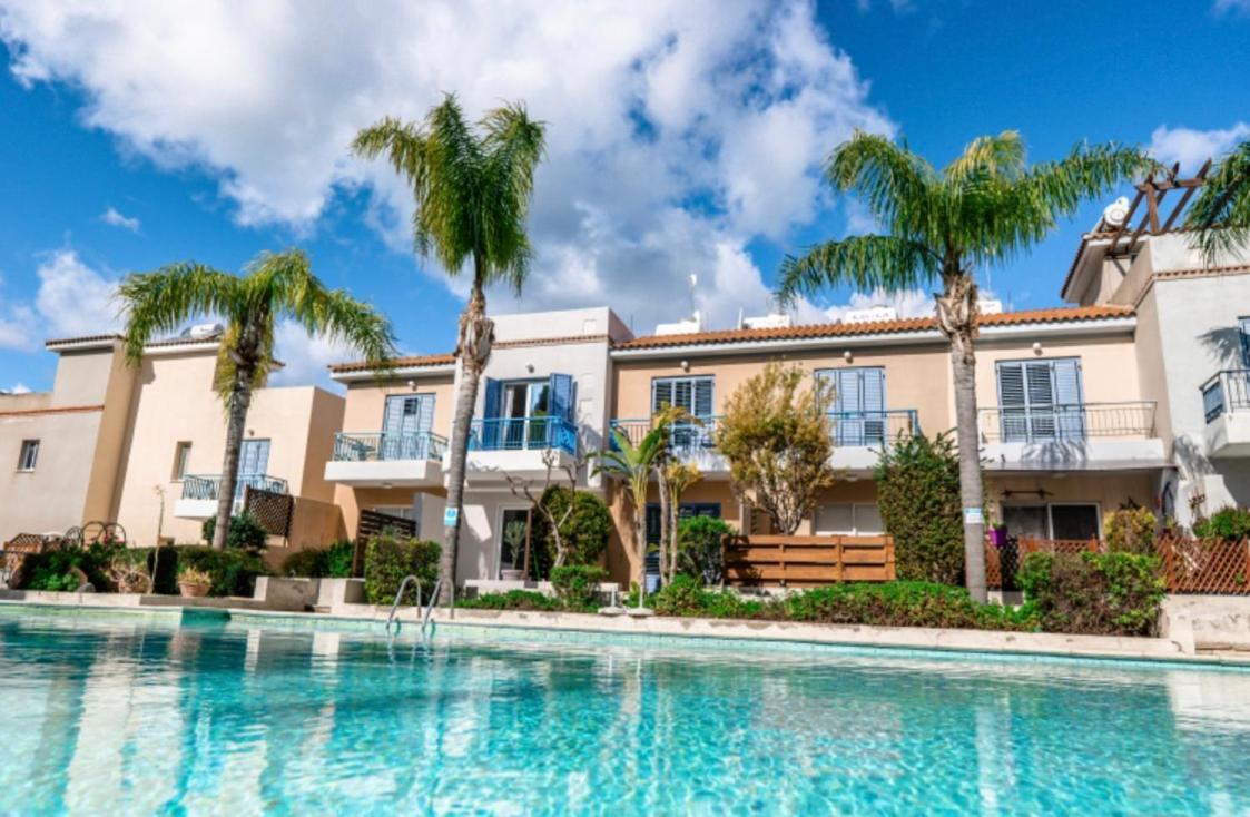Holiday Cosy Home Pafos Exterior foto