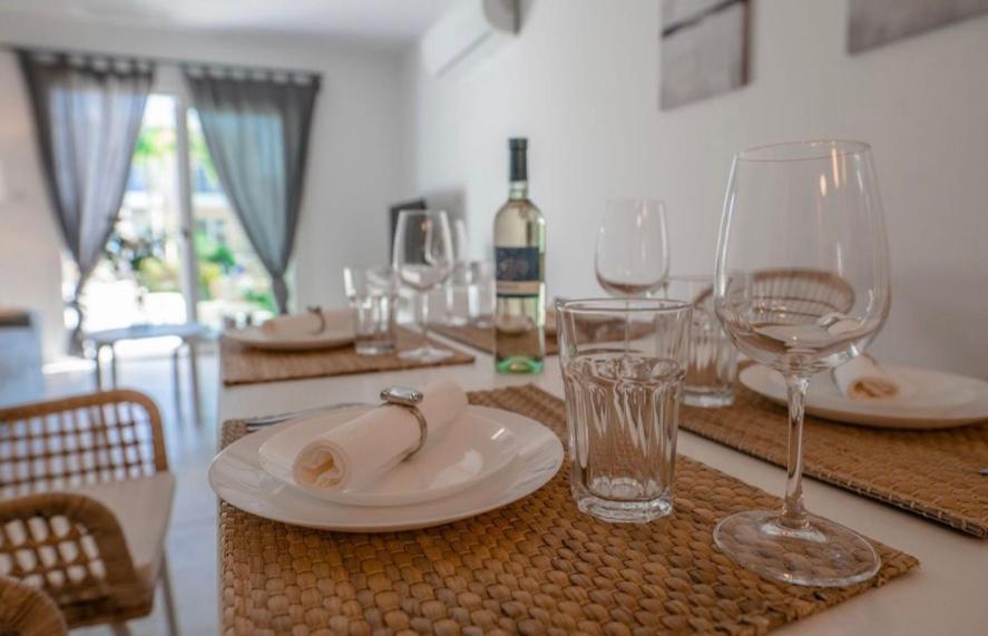 Holiday Cosy Home Pafos Exterior foto
