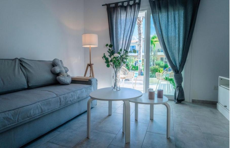 Holiday Cosy Home Pafos Exterior foto